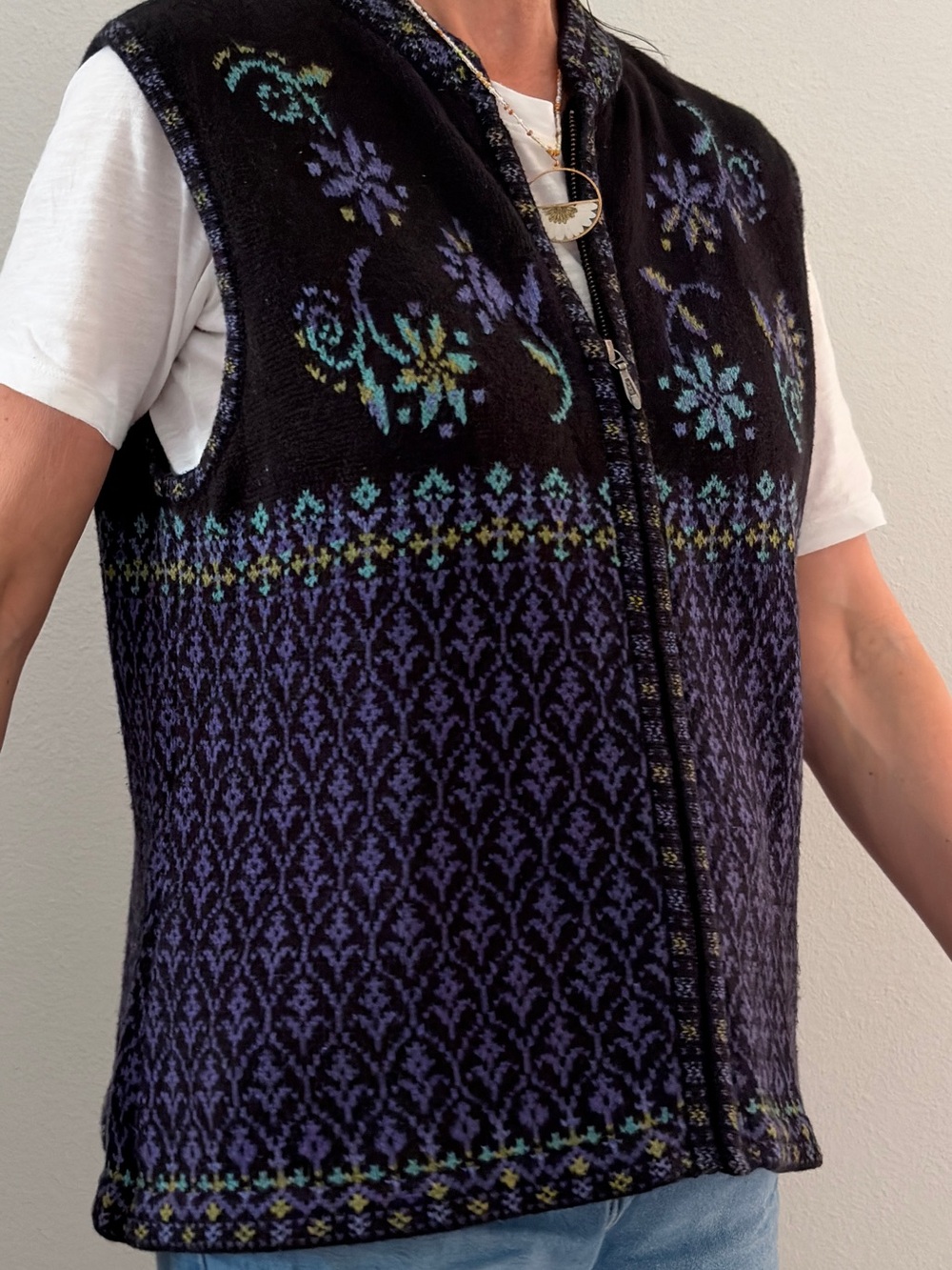 Vintage Norm Thompson Black & Purple Floral Knit Vest Women’s Large Grandmacore